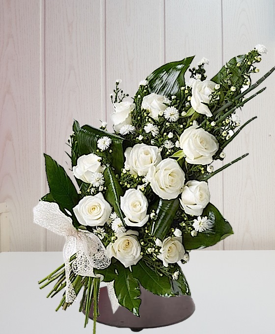 Ramo de 12 rosas blancas para funeral